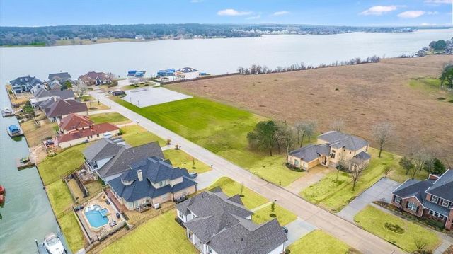 10815 Bourbon Street, Willis, TX 77318