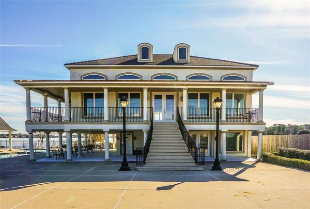 10815 Bourbon Street, Willis, TX 77318