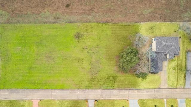 10815 Bourbon Street, Willis, TX 77318