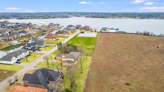 10815 Bourbon Street, Willis, TX 77318