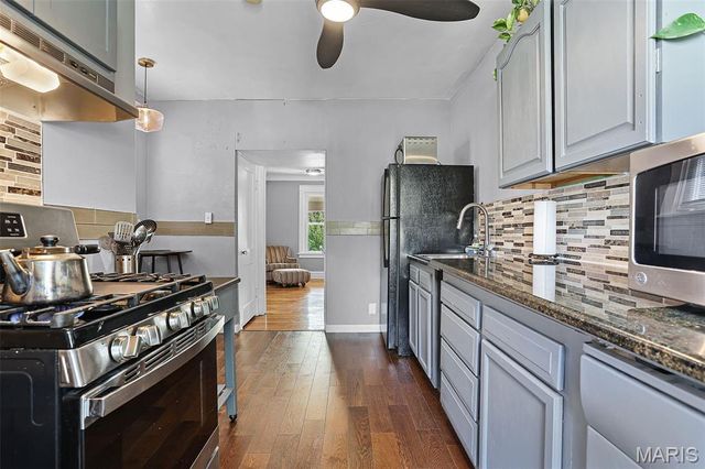 2225 Richert Place, St Louis, MO 63143