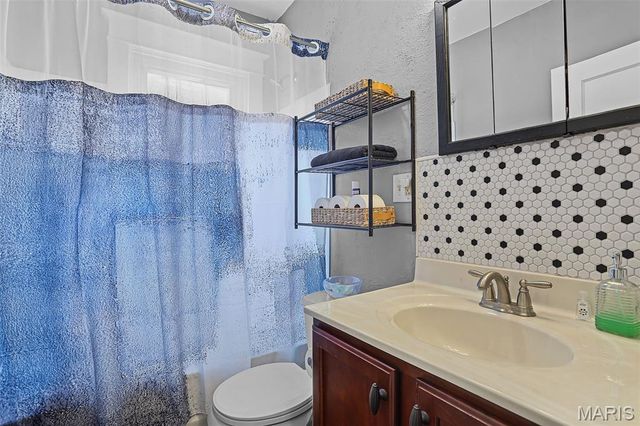 2225 Richert Place, St Louis, MO 63143