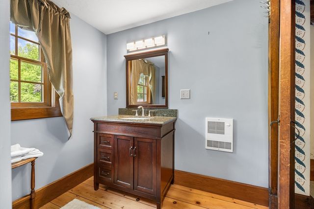 309 Mendon Rd, Sutton, MA 01590