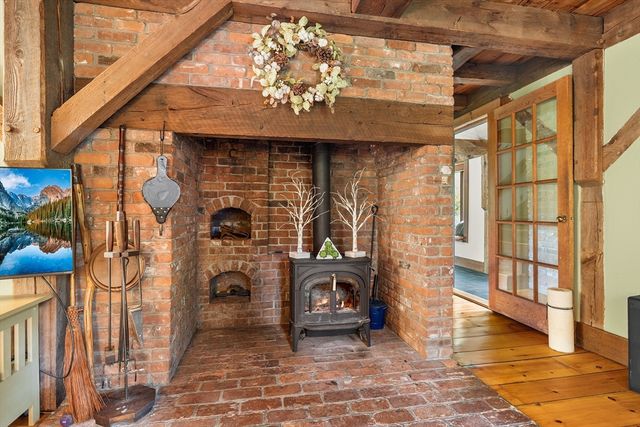309 Mendon Rd, Sutton, MA 01590