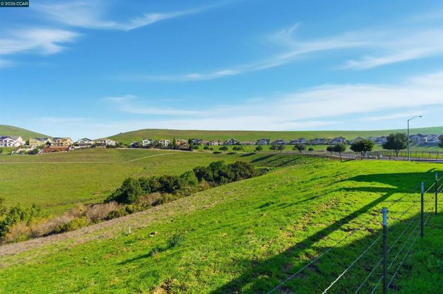 9927 Reimers Way, Dublin, CA 94568