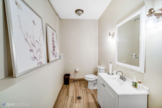 416 W Ontario Street C-2, Chicago, IL 60610