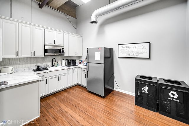 416 W Ontario Street C-2, Chicago, IL 60610