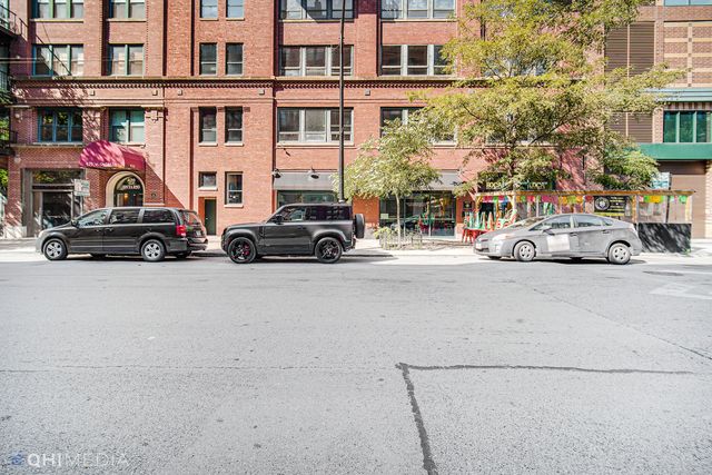 416 W Ontario Street C-2, Chicago, IL 60610