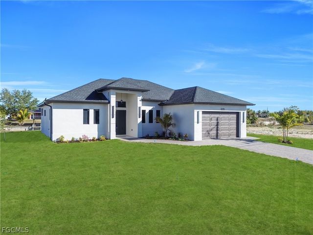 609 NE 11th TER, Cape Coral, FL 33909