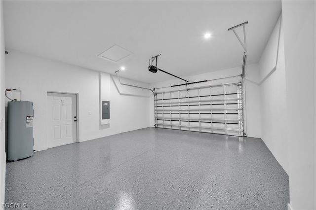 609 NE 11th TER, Cape Coral, FL 33909