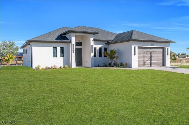 609 NE 11th TER, Cape Coral, FL 33909