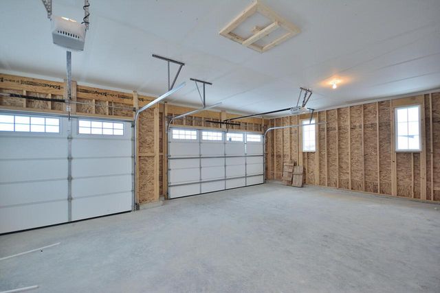 8191 Skylark COURT, Mequon, WI 53097