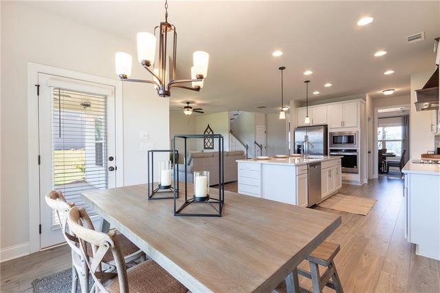 560 Calgary Downs Drive, Winder, GA 30680