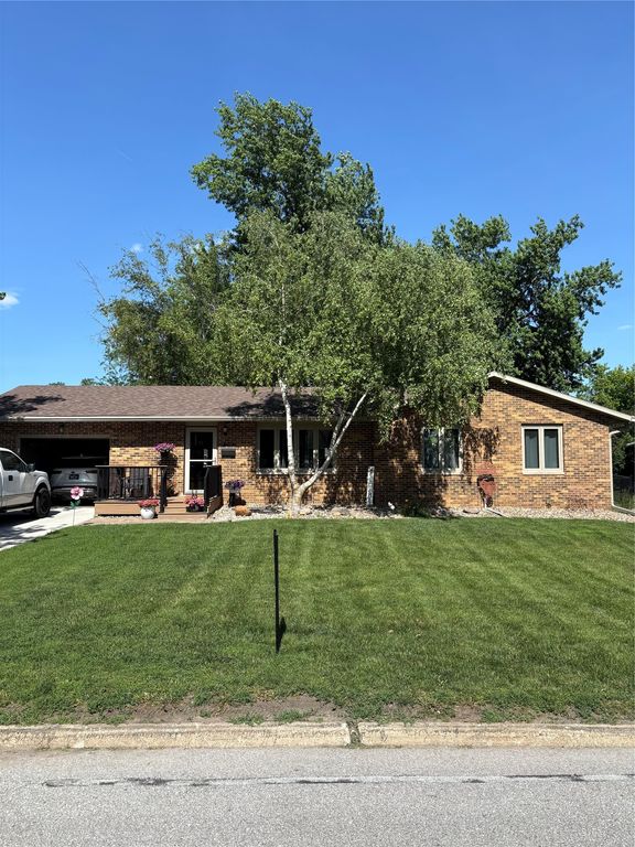 403 Fairview Drive, Madrid, IA 50156