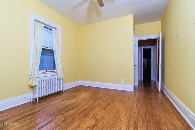 9 6th Street, Waterford, NY 12188