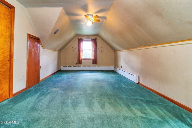 9 6th Street, Waterford, NY 12188