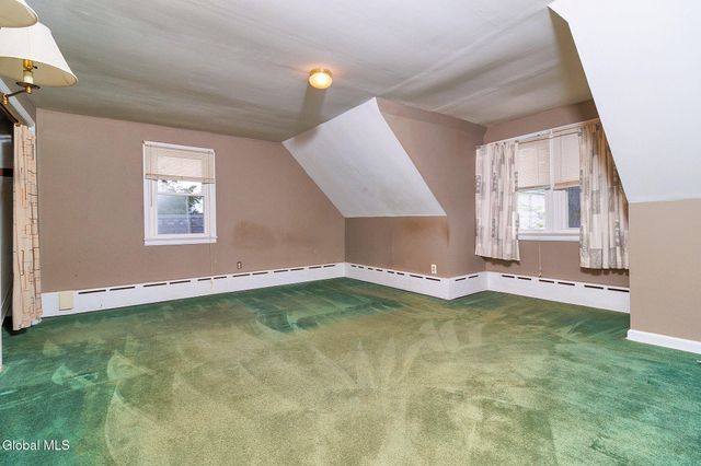 9 6th Street, Waterford, NY 12188