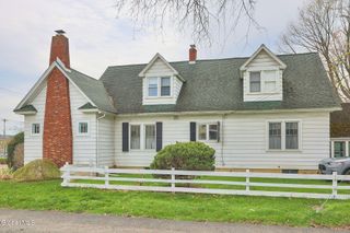 9 6th Street, Waterford, NY 12188