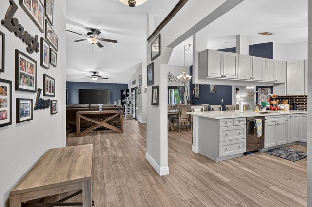 18842 91st Place N, Loxahatchee, FL 33470