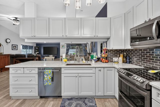 18842 91st Place N, Loxahatchee, FL 33470
