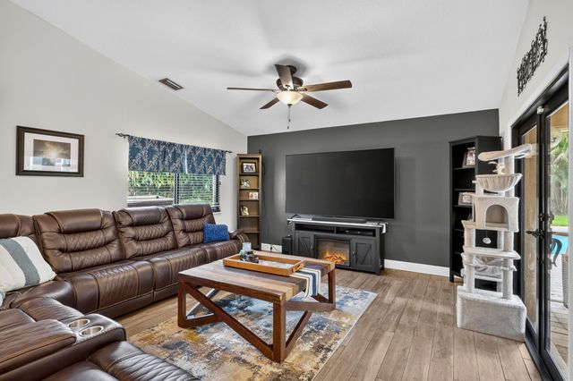 18842 91st Place N, Loxahatchee, FL 33470