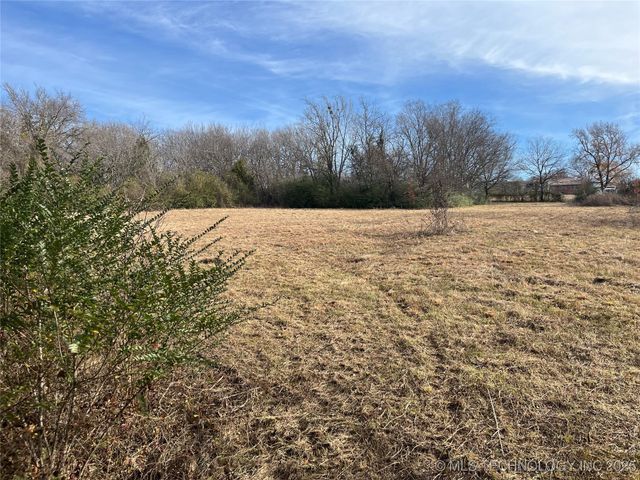 NW Sterling Street, Kingston, OK 73439