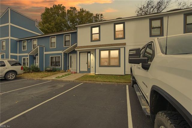 2125 Point Hollow CT, Virginia Beach, VA 23455