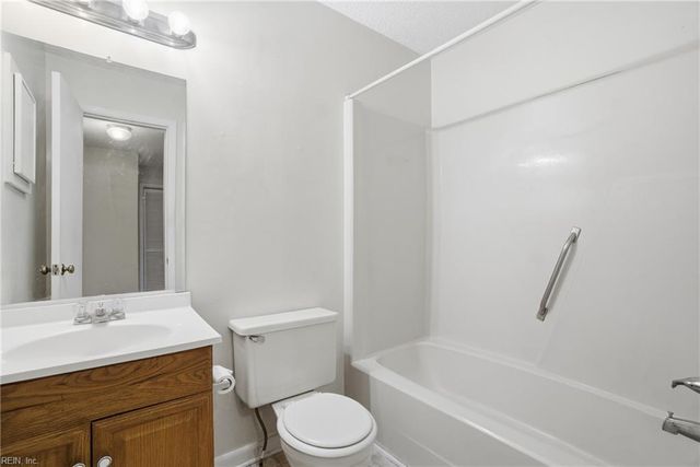 2125 Point Hollow CT, Virginia Beach, VA 23455