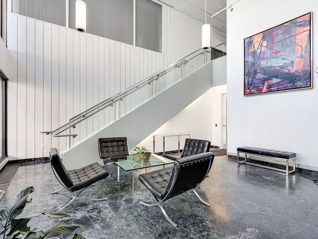 566 Commonwealth 708, Boston, MA 02215