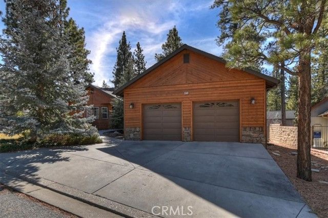 42243 Castle Crag, Big Bear Lake, CA 92315