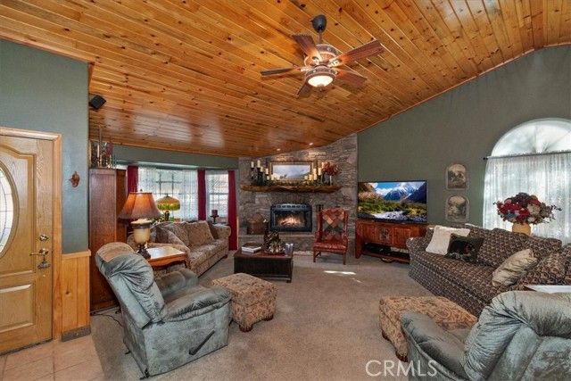 42243 Castle Crag, Big Bear Lake, CA 92315