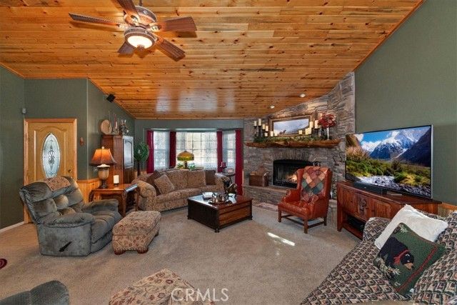 42243 Castle Crag, Big Bear Lake, CA 92315