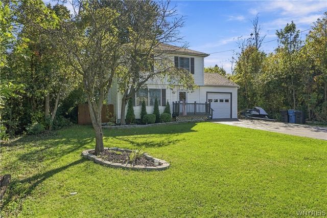 7715 4th Avenue, Niagara, NY 14304