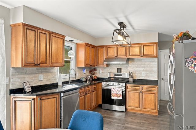 7715 4th Avenue, Niagara, NY 14304