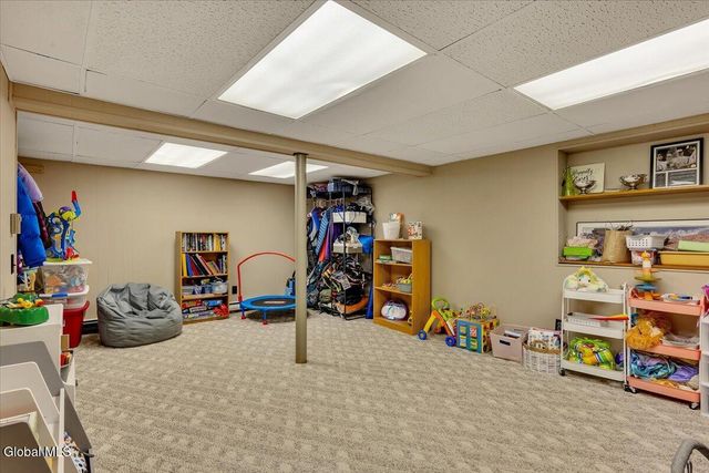 101 Waterman Avenue, Colonie, NY 12205