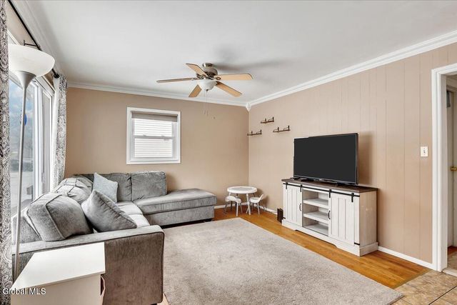 101 Waterman Avenue, Colonie, NY 12205