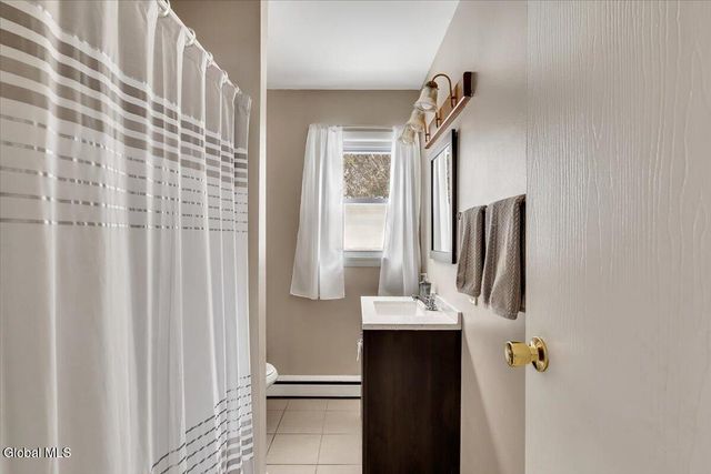 101 Waterman Avenue, Colonie, NY 12205