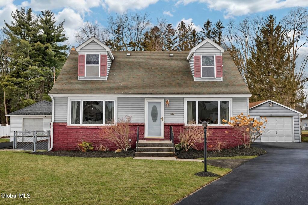 101 Waterman Avenue, Colonie, NY 12205