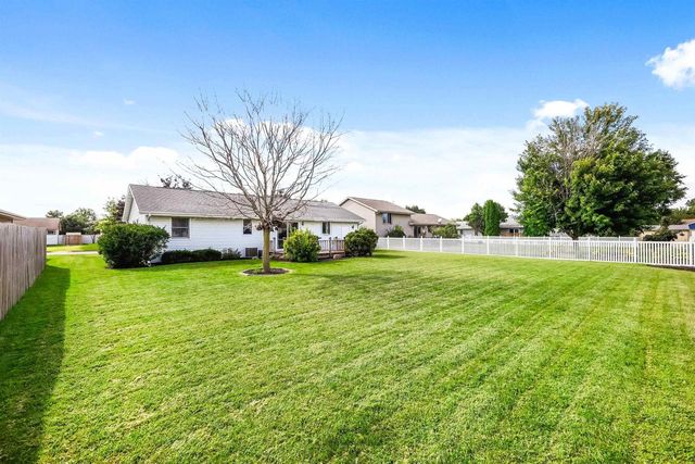 3221 Aurora Lane, Janesville, WI 53548