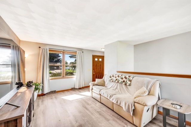 3221 Aurora Lane, Janesville, WI 53548