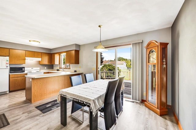 3221 Aurora Lane, Janesville, WI 53548