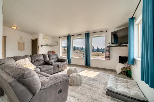 12772 SW Deer Crossing Place, Terrebonne, OR 97760