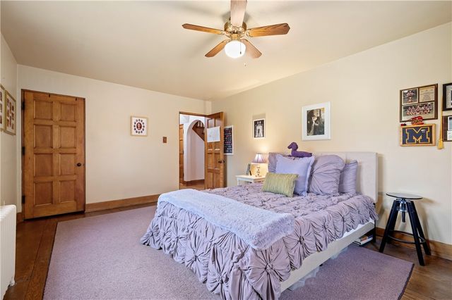 331 Jefferson Drive, Mt Lebanon, PA 15228