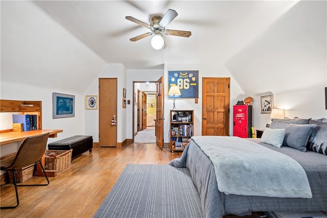 331 Jefferson Drive, Mt Lebanon, PA 15228