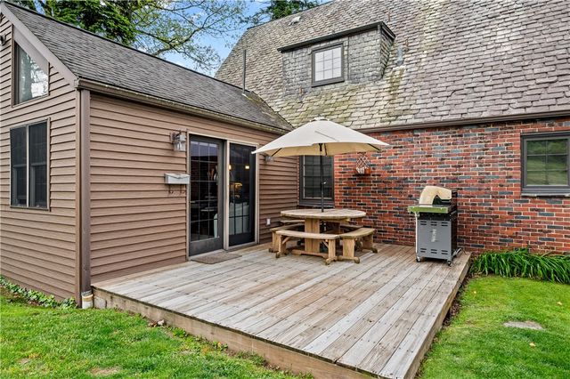 331 Jefferson Drive, Mt Lebanon, PA 15228