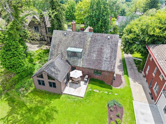 331 Jefferson Drive, Mt Lebanon, PA 15228