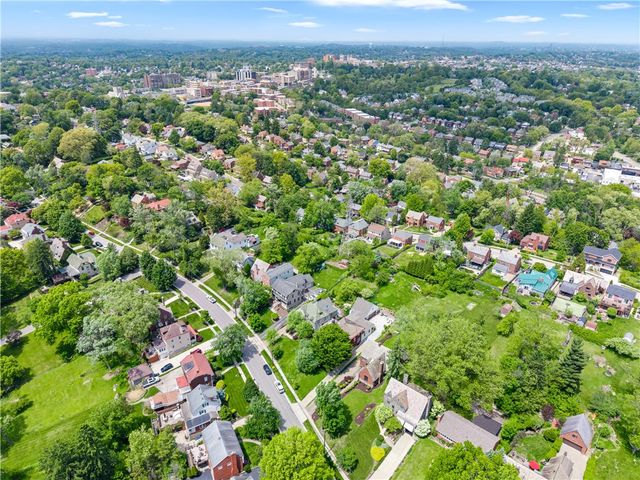 331 Jefferson Drive, Mt Lebanon, PA 15228