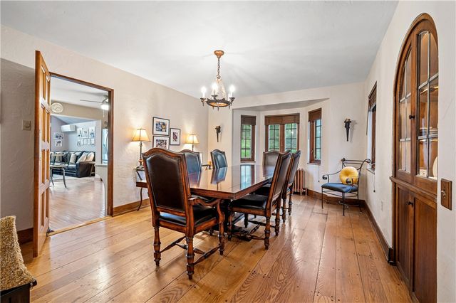 331 Jefferson Drive, Mt Lebanon, PA 15228