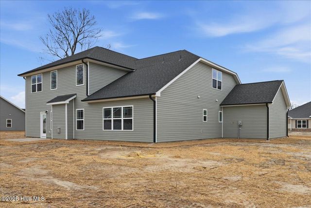 108 Jackson Ridge Way, Pikeville, NC 27863