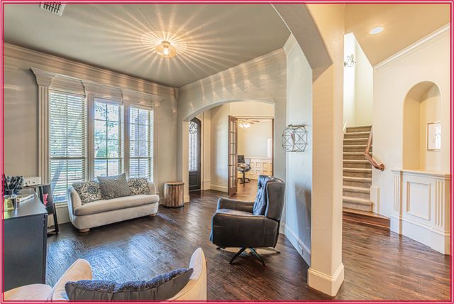 8108 Oak Knoll Drive, North Richland Hills, TX 76182